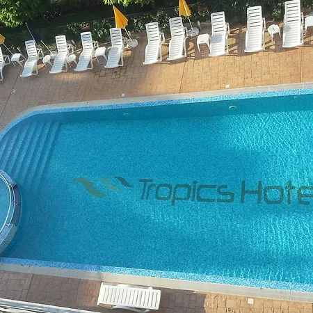 Hotel Tropics