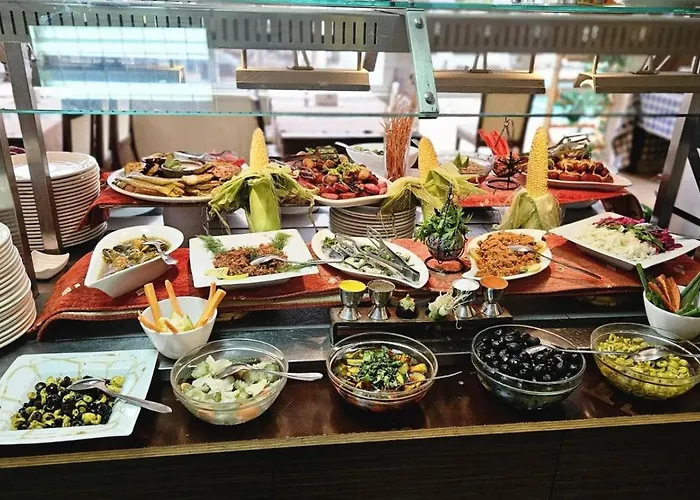 Отель Tropics 3*