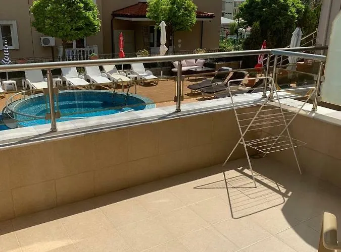 Tropics Отель Свети-Влас