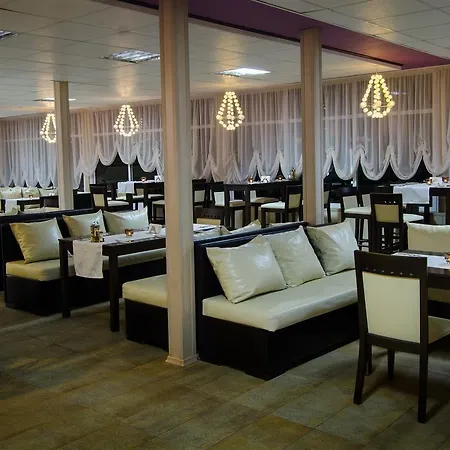 Hotel Tropics