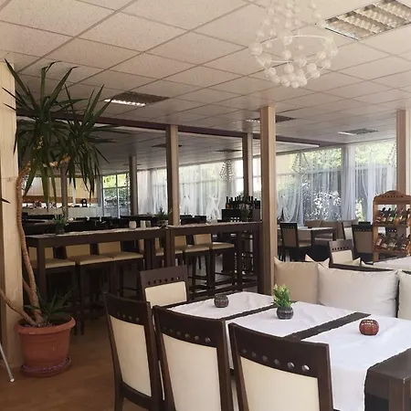 Tropics ホテル 3*