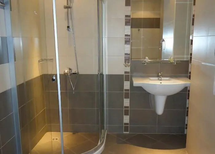 Tropics Szálloda Szveti Vlasz