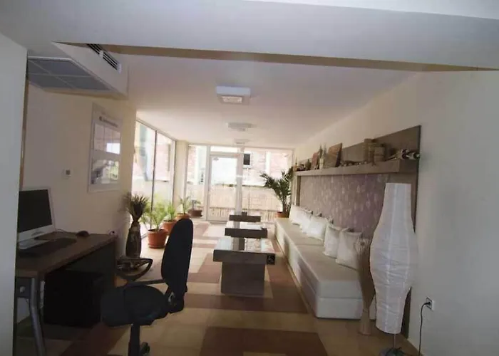 Tropics Szálloda Szveti Vlasz