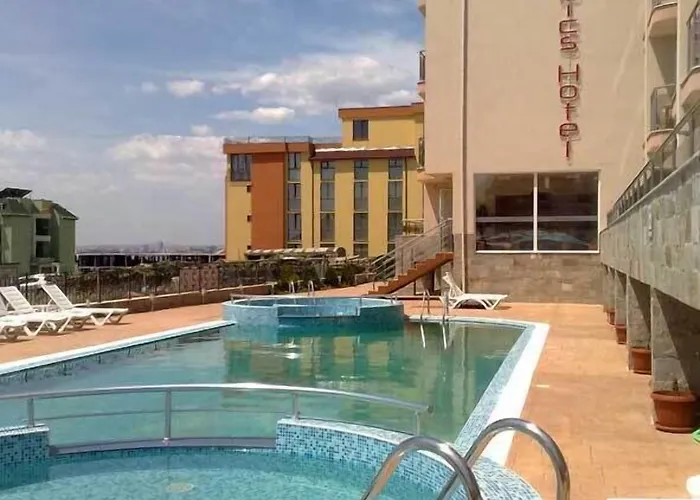 Tropics Szálloda Szveti Vlasz