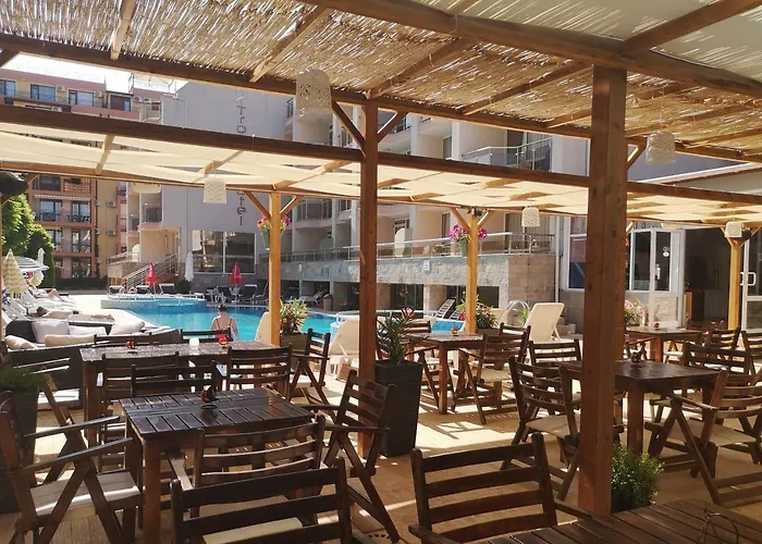 Tropics Szálloda 3*